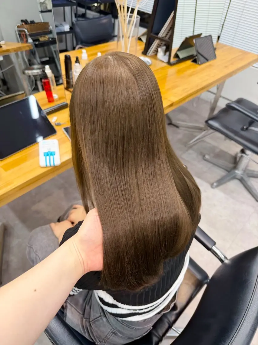 ロング ヘアカラー ヘアセット 🧸🍯ダブルカラー モデルmio🍯🧸のヘアスタイル