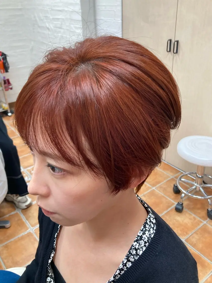 ショート カラー メンズ ブラウンカラー オレンジ オレンジブラウン ヘアカラー トリートメント 縮毛矯正/ /関内/あべももこのヘアスタイル