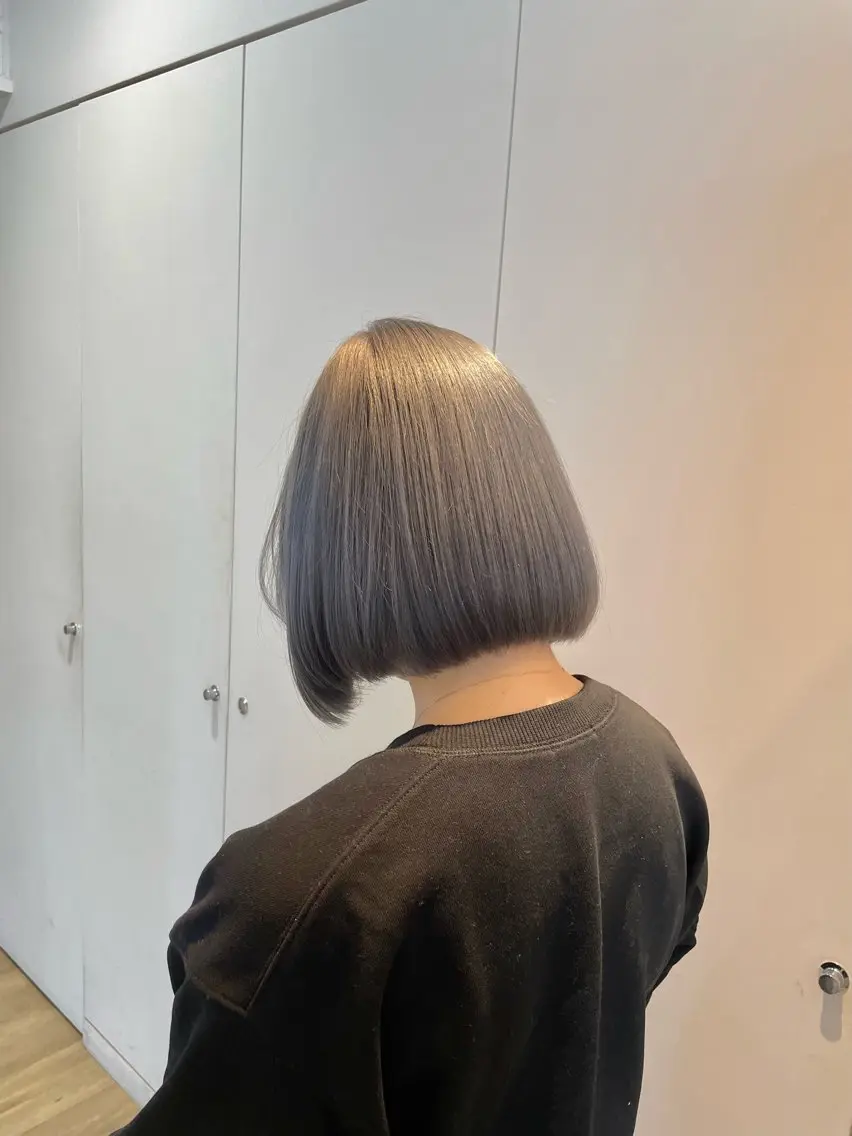 ミディアム 前田 菜奈子のヘアスタイル