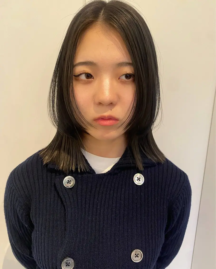 ミディアム 伸ばしかけ レイヤーカット 永田 愛莉のヘアスタイル