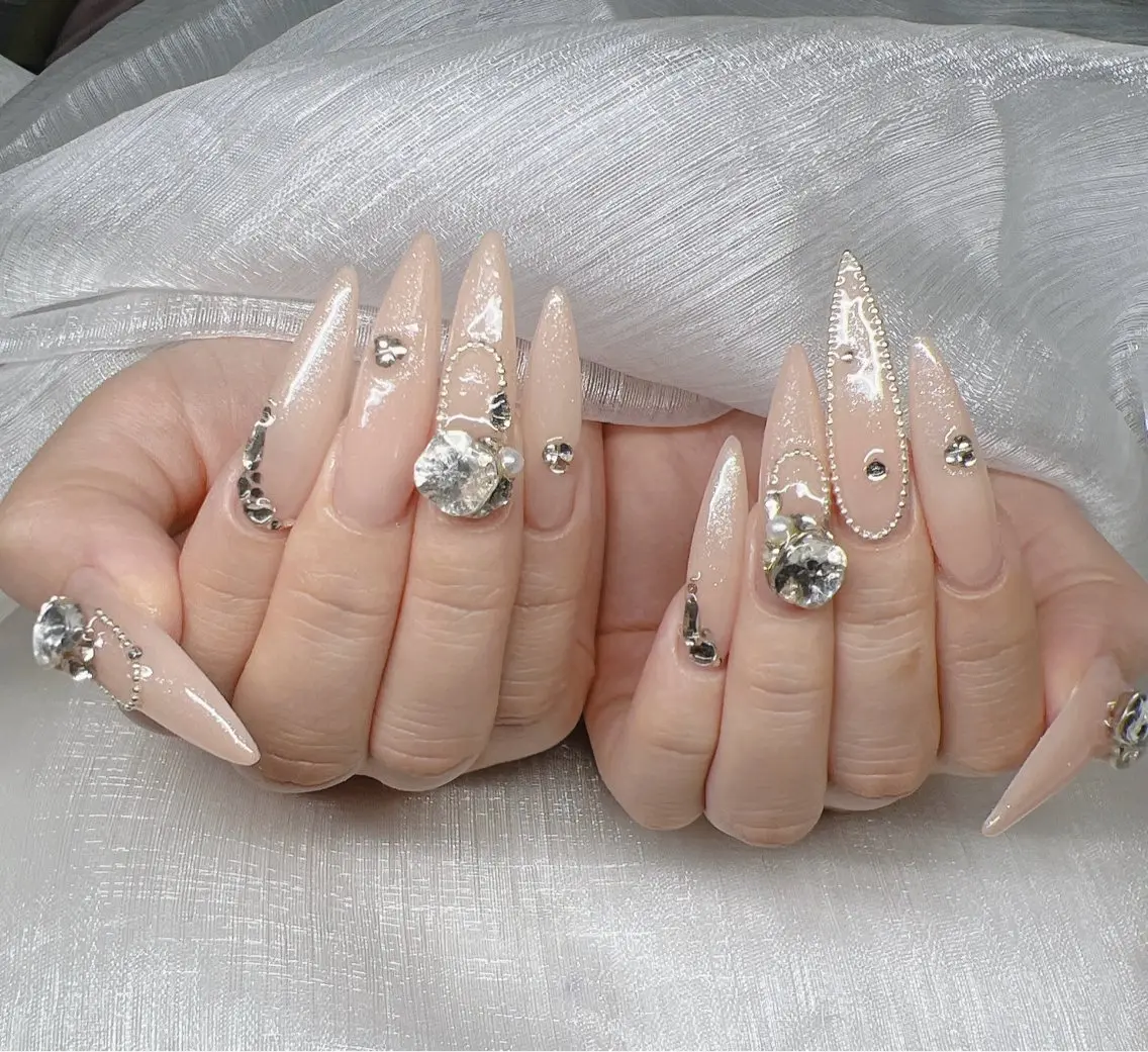 ネイル 長さ出し グラデーション 卒業式 キラキラネイル マグネットネイル ハンドネイル Lee Nails チップ長さだし専門店のネイルデザイン