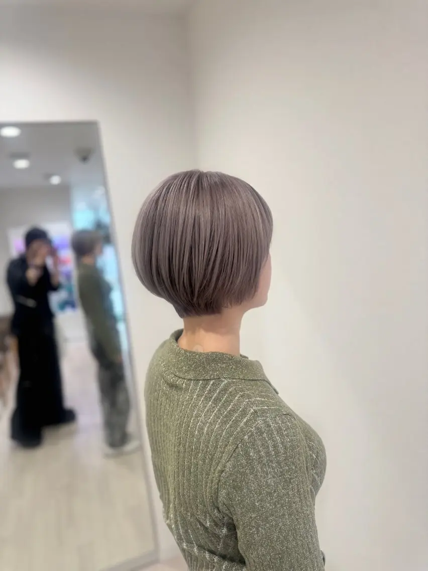 ショート カラー ヘアカラー 雅/ダブルカラー/ 白髪ぼかしハイライトのヘアスタイル