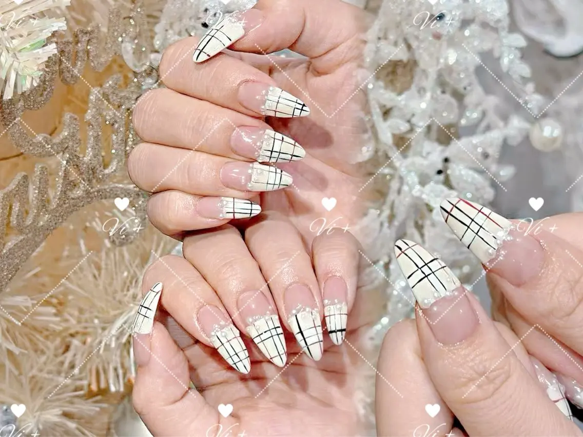 ネイル ハンドネイル ✨Nailsalon Vi+✨のネイルデザイン
