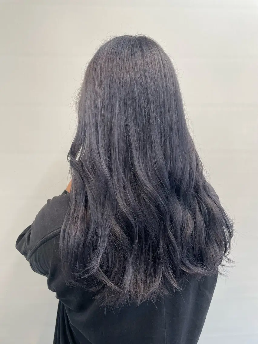 ロング カラー ヘアカラー トリートメント 手塚 由佳のヘアスタイル