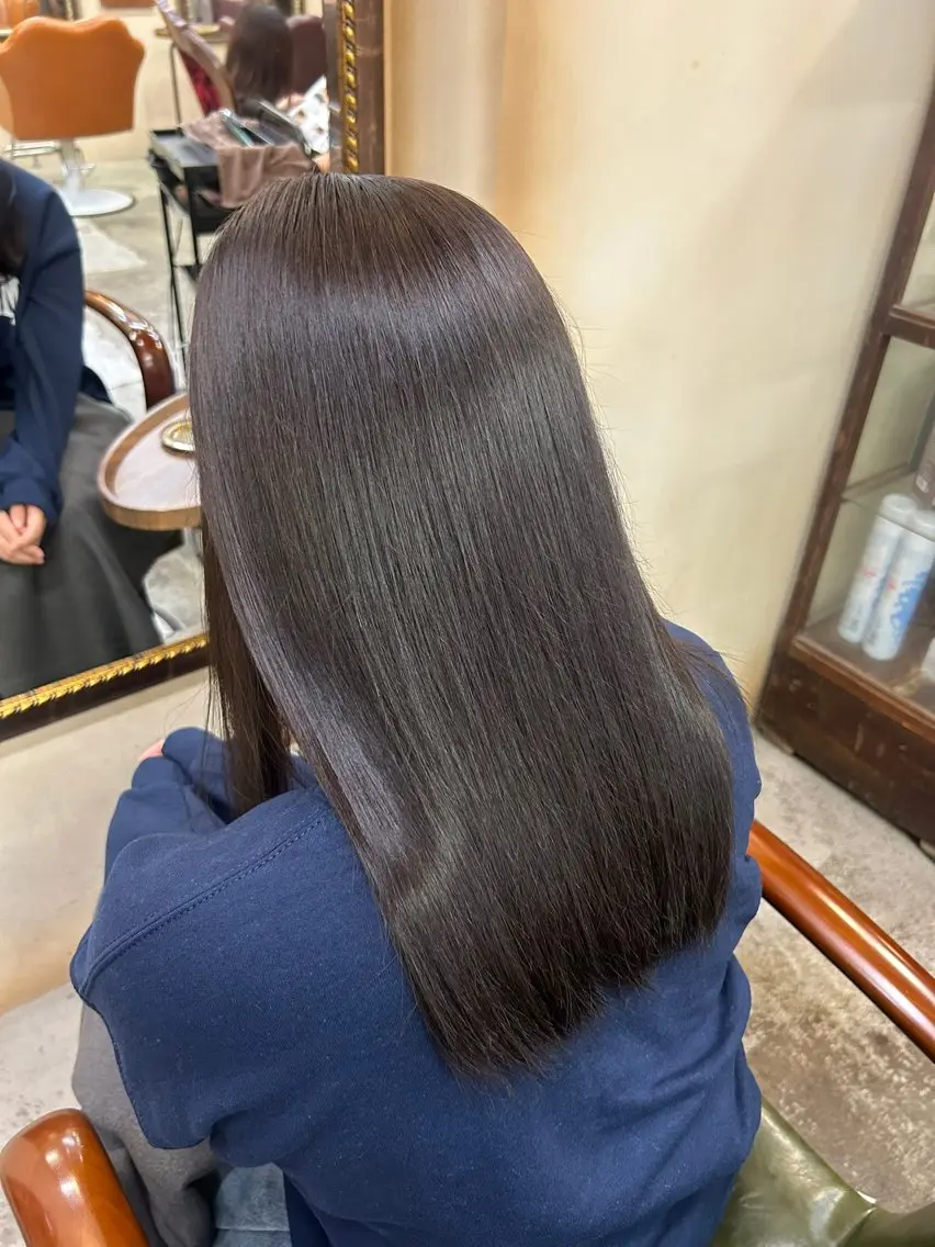 セミロング カラー abilita MIYUのヘアスタイル