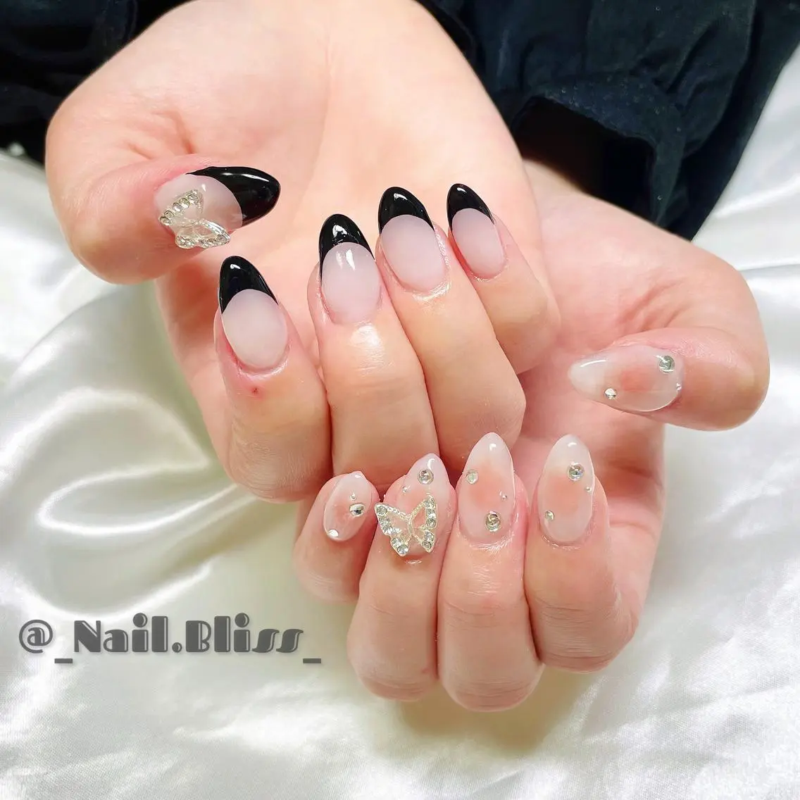 ネイル チークネイル フレンチネイル ハンドネイル NAIL BLISSのネイルデザイン
