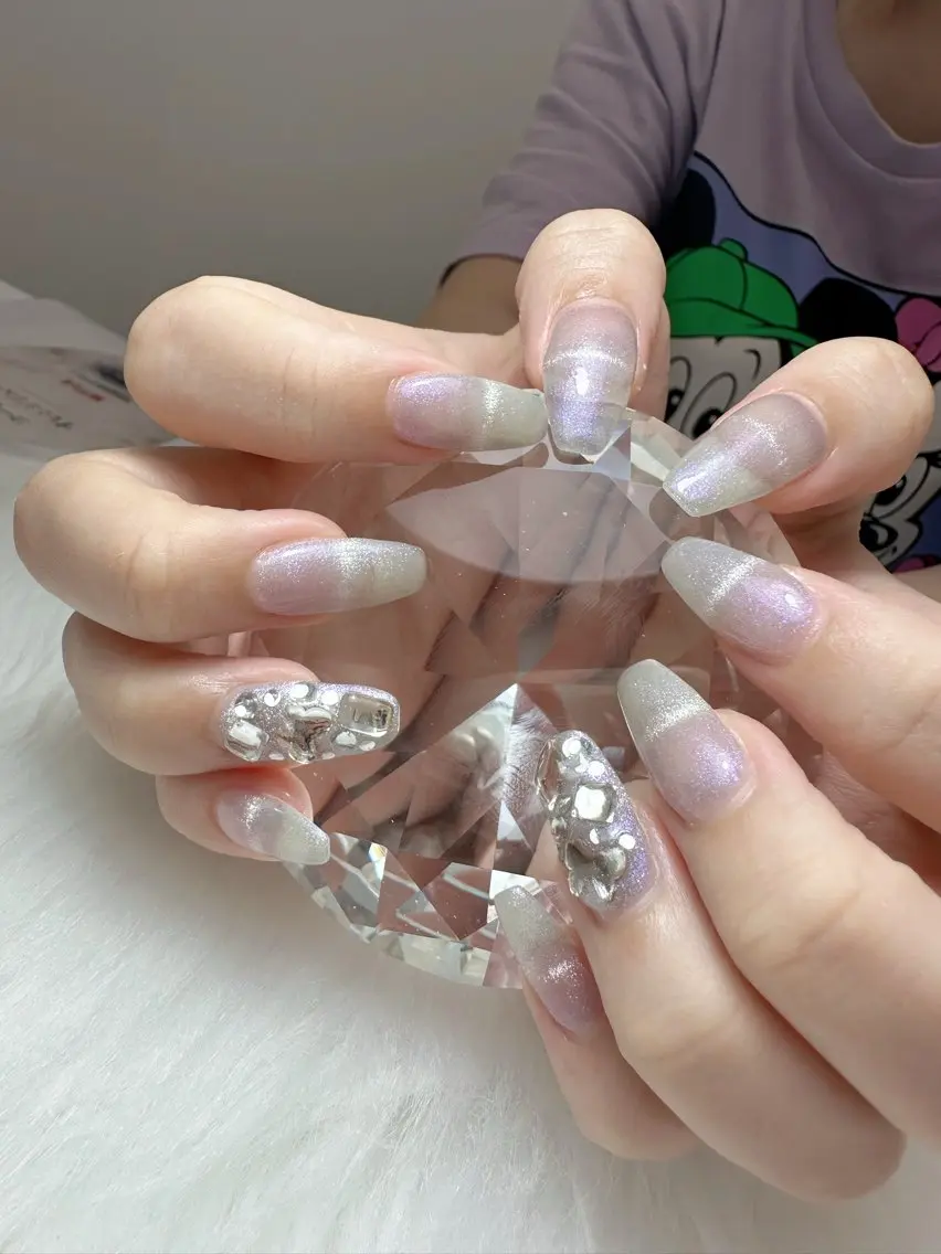 ネイル マグネットネイル ハンドネイル 小澤 瑠菜のネイルデザイン