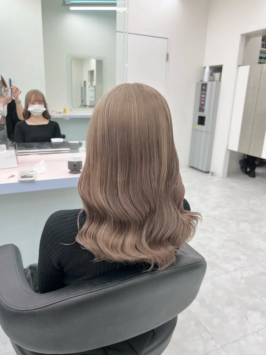 セミロング カラー ヘアカラー トリートメント ヘアセット カラー指名NO.1 🌈Neneのヘアスタイル