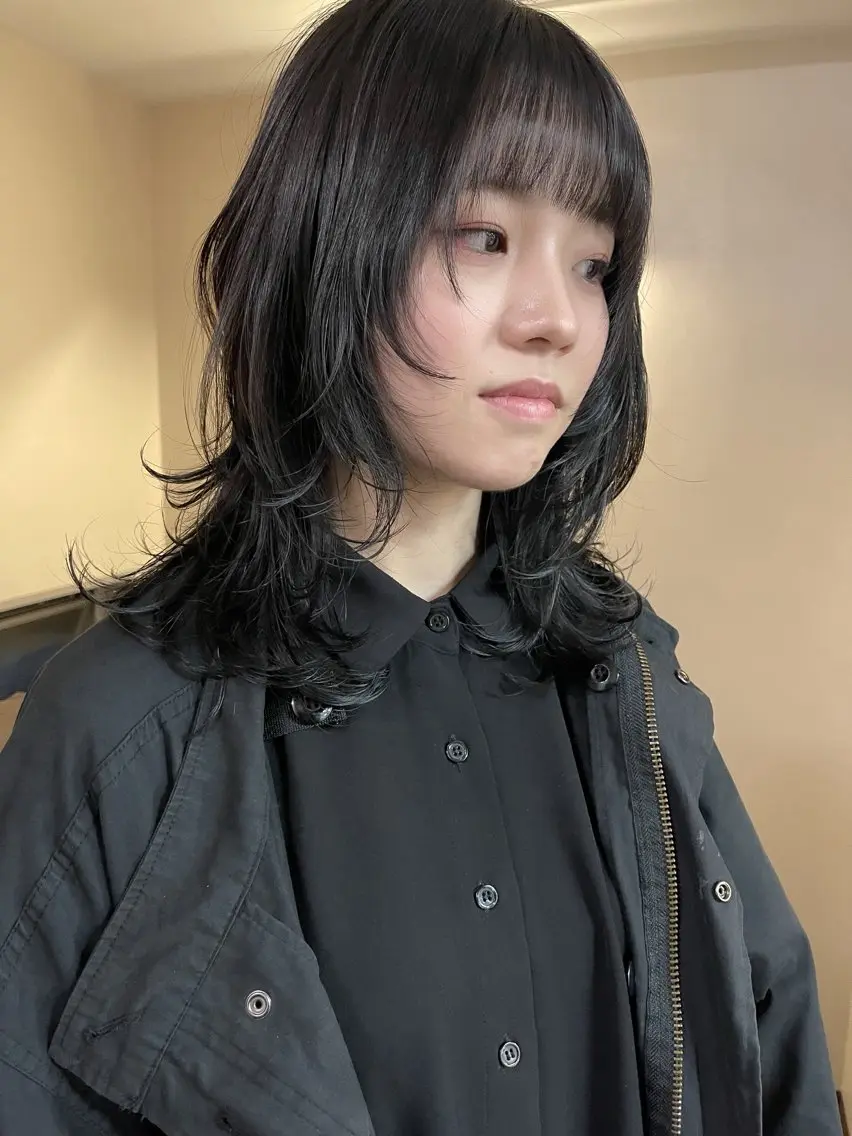 ミディアム カラー カット ヘアカラー トリートメント ヘアセット 安部佑哉/ハイトーン /レイヤー/ブリーチのヘアスタイル