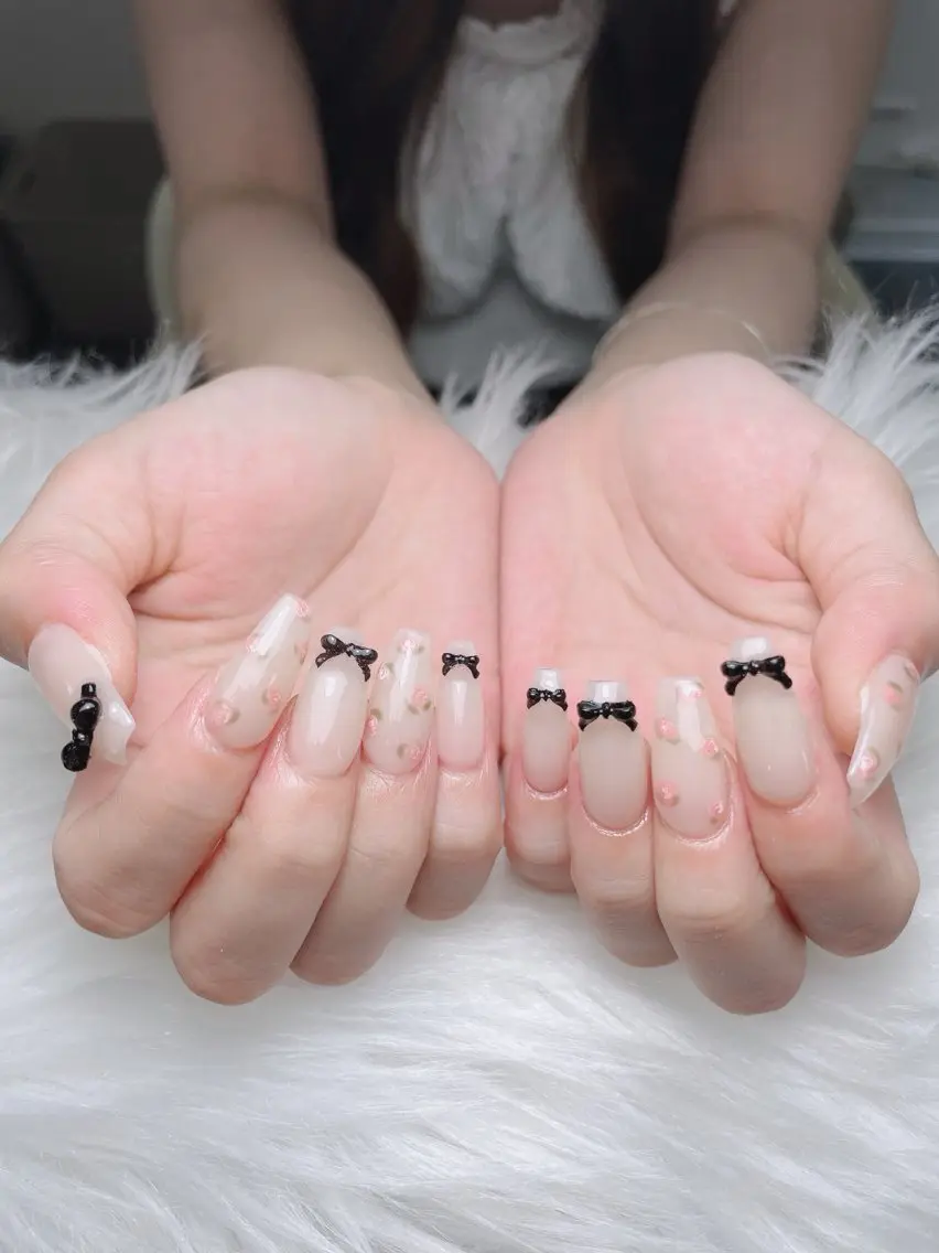 ネイル アートネイル オーロラネイル フラッシュネイル フットネイル フレンチネイル Sora nail 長さ出し専門店のネイルデザイン