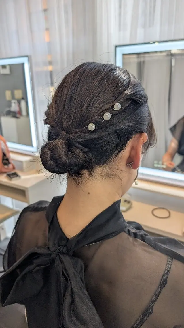 ミディアム ヘアアレンジ ハーフアップ 結婚式・ブライダル ヘアセット 似合わせヘアメイク 🫧moko🫧のヘアスタイル