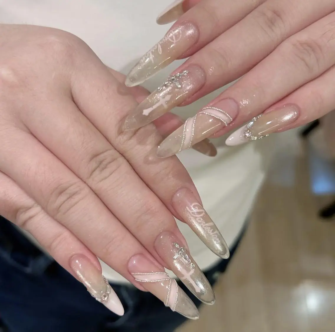 ネイル ハンドネイル 🎀 Ayaka_nailのネイルデザイン