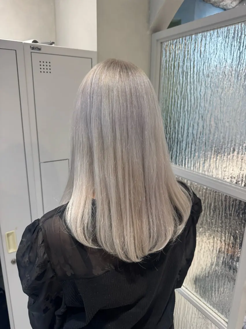セミロング カラー ブリーチ ケアブリーチ ケアカラー 髪質改善 韓国風ヘア ヘアカラー 🦋ブリーチ/カラー 専門AYA💖のヘアスタイル