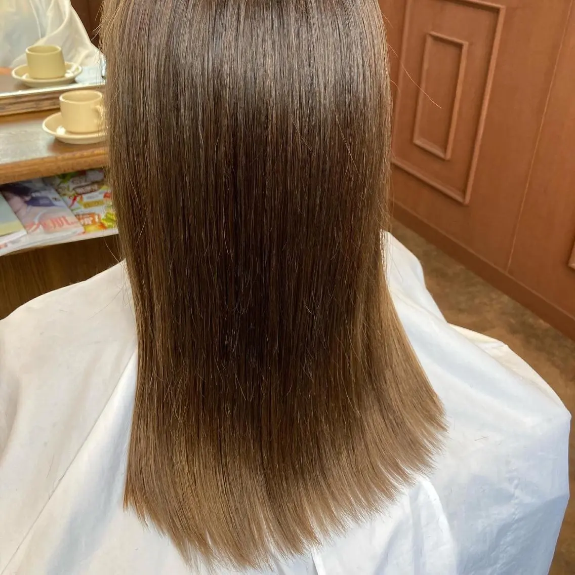 セミロング 酸性ストレート IVERA二刀流⚔️ 横野圭⚔️のヘアスタイル