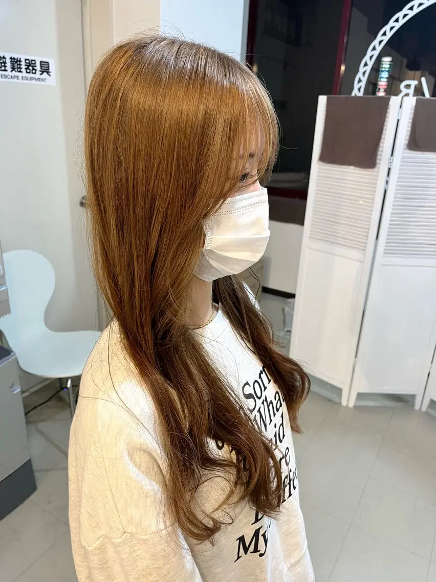 カラー ベージュカラー ヘーゼル ヘアカラー 山本なつみ/透明感 /レイヤー/ブリーチのヘアスタイル