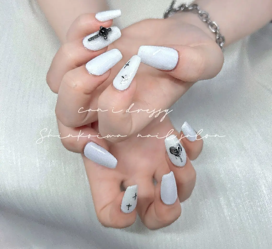 ネイル 長さ出し ハート ワンカラーネイル ホワイト ハンドネイル キャンアイドレッシー 新小岩のネイルデザイン