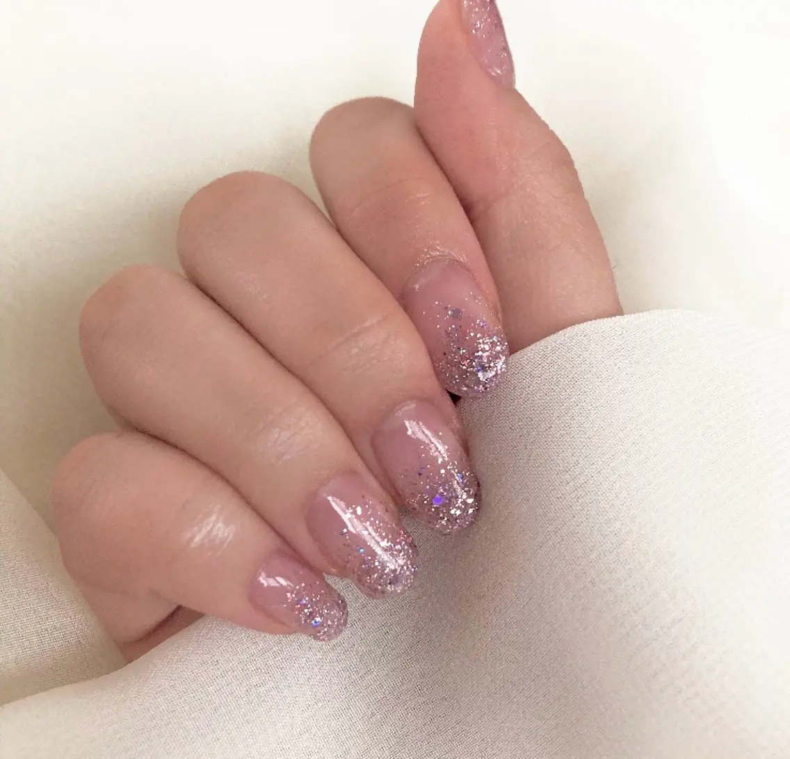 ネイル グラデーション ラメ(グリッター) ラメグラデーション ピンク nail You&beのネイルデザイン