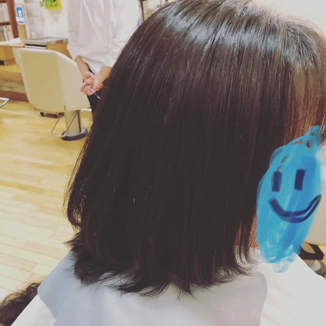 ミディアム レイヤーカット 小鹿理紗 和光市のヘアスタイル