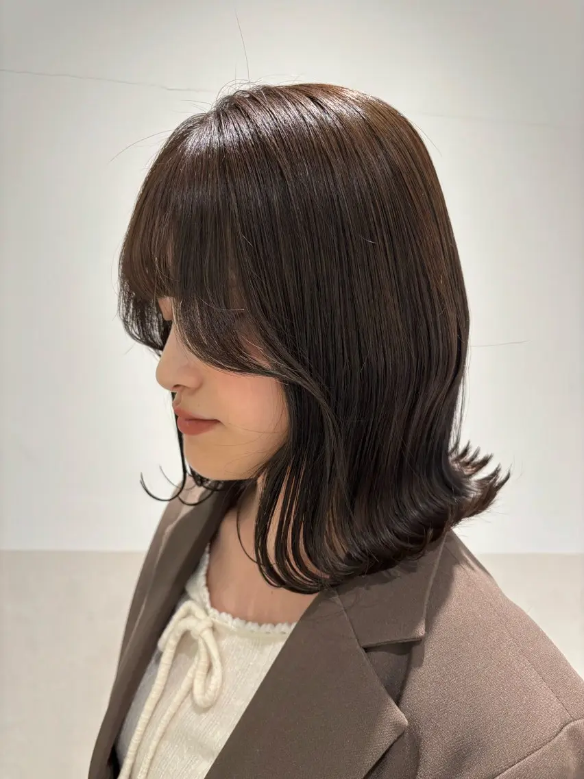 ミディアム カラー パーマ ヘアアレンジ ブラウンカラー カット ヘアカラー トリートメント ヘッドスパ ヘアセット 押切 響 のヘアスタイル