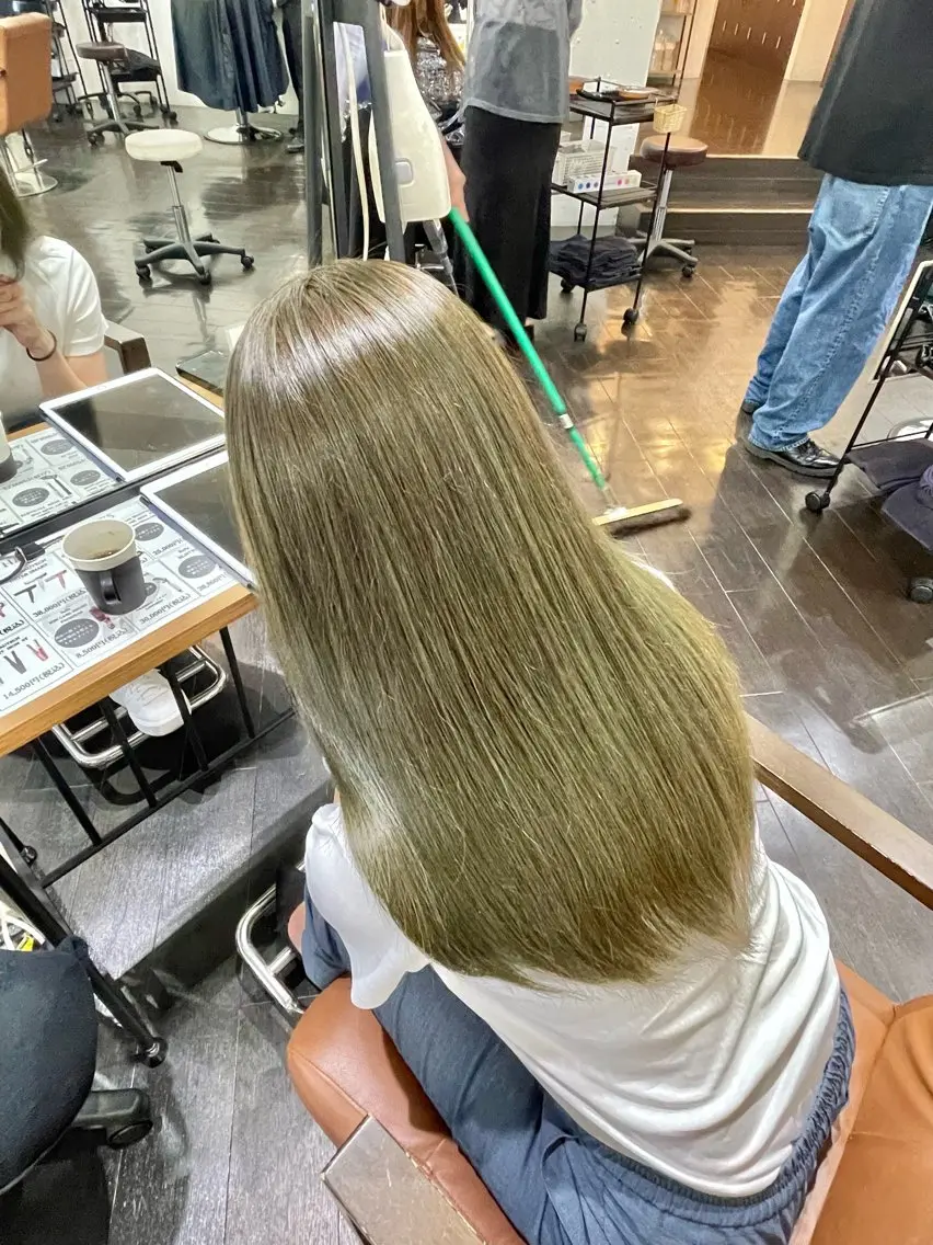 セミロング カット ヘアカラー トリートメント 五藤 🍀壽野のヘアスタイル