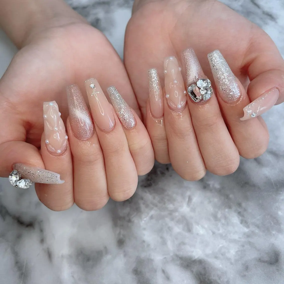 ネイル マグネットネイル ハンドネイル Kayo 💅のネイルデザイン