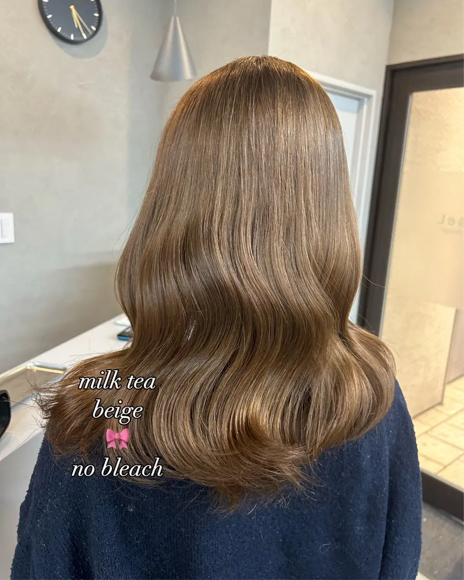 ロング カラー 黒髪 ブリーチ ブリーチなしカラー 卒業式のヘアスタイル ヘアカラー トリートメント moe🎀 透明感カラーのヘアスタイル