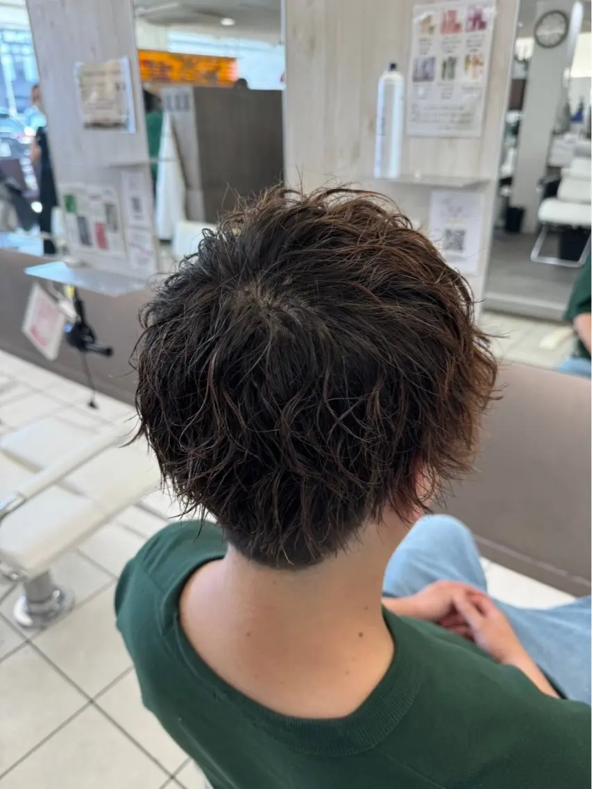 ミディアム パーマ 成瀬スパイラル パーマ清水大隼のヘアスタイル