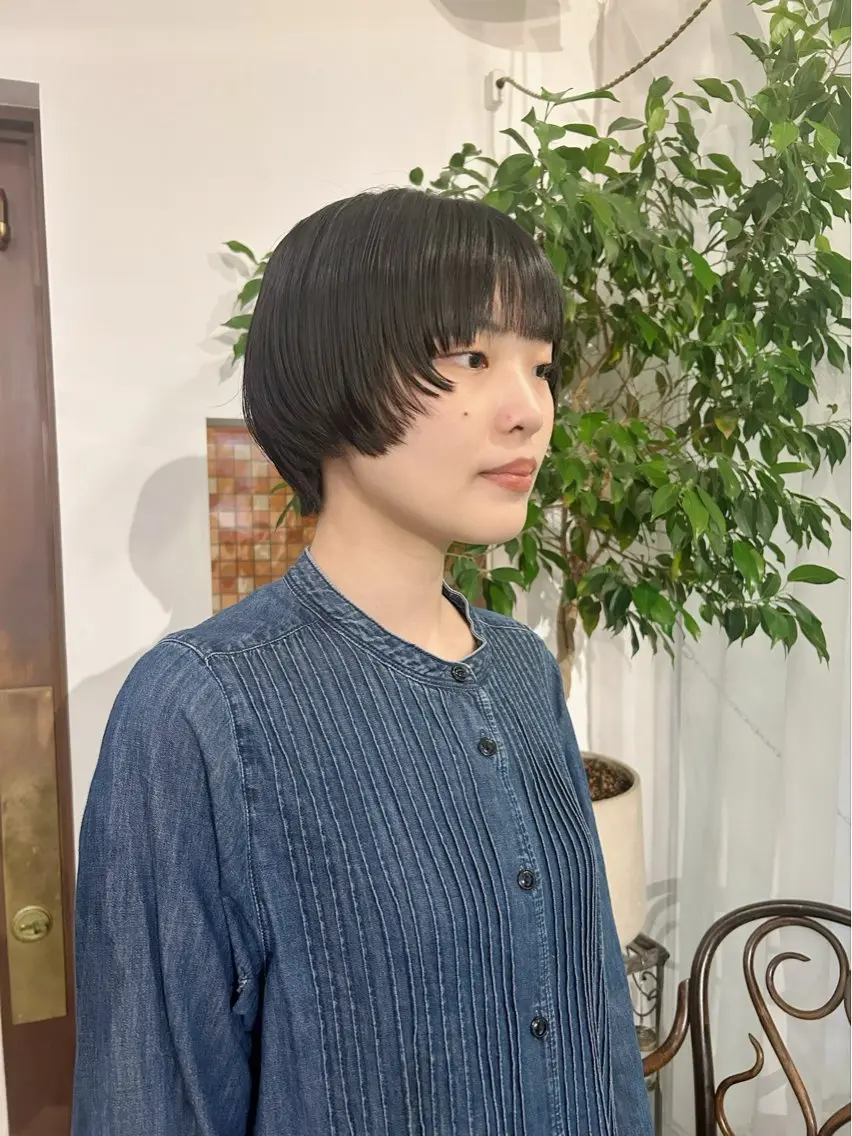 ショート 顔まわりレイヤー レイヤーカット ショートヘア 谷澤 朋佳のヘアスタイル