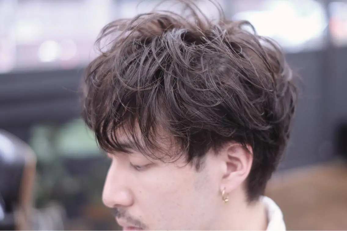 ショート パーマ カット ヘアカラー 松岡 俊輔のヘアスタイル