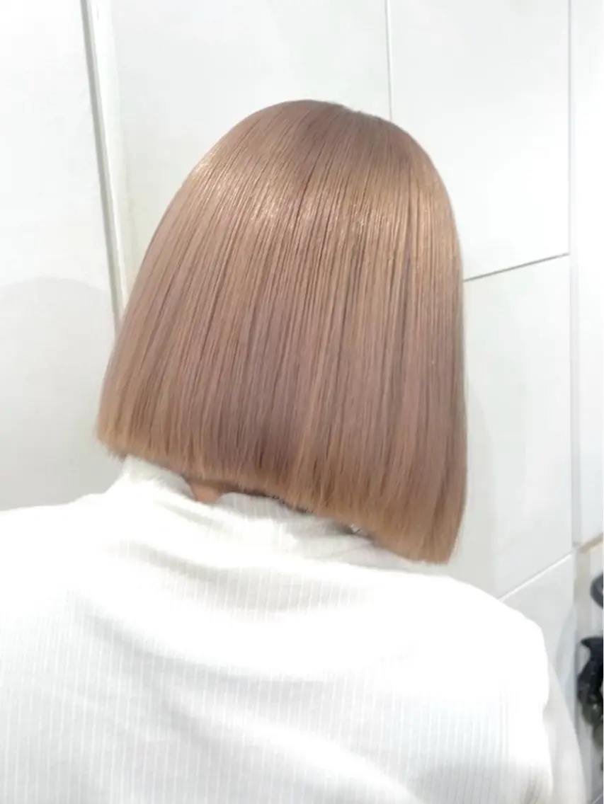 ショート カラー ベージュカラー ミルキーベージュ 🤎HAZUKI🤎 ハイトーン✨のヘアスタイル