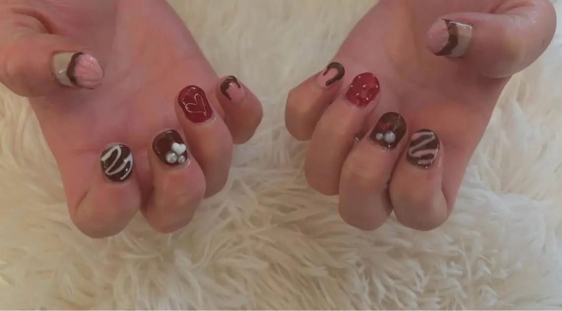 ネイル フラッシュネイル フットネイル フレンチネイル ジェルネイル ガラスフレンチ Nail salon Natulalのネイルデザイン