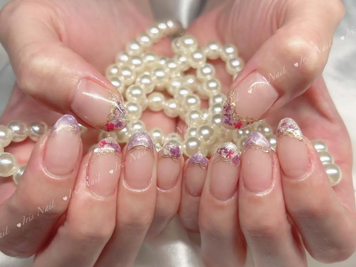 ネイル キラキラネイル ハンドネイル ハンドケア 🍒IRIS Nail🌸のネイルデザイン