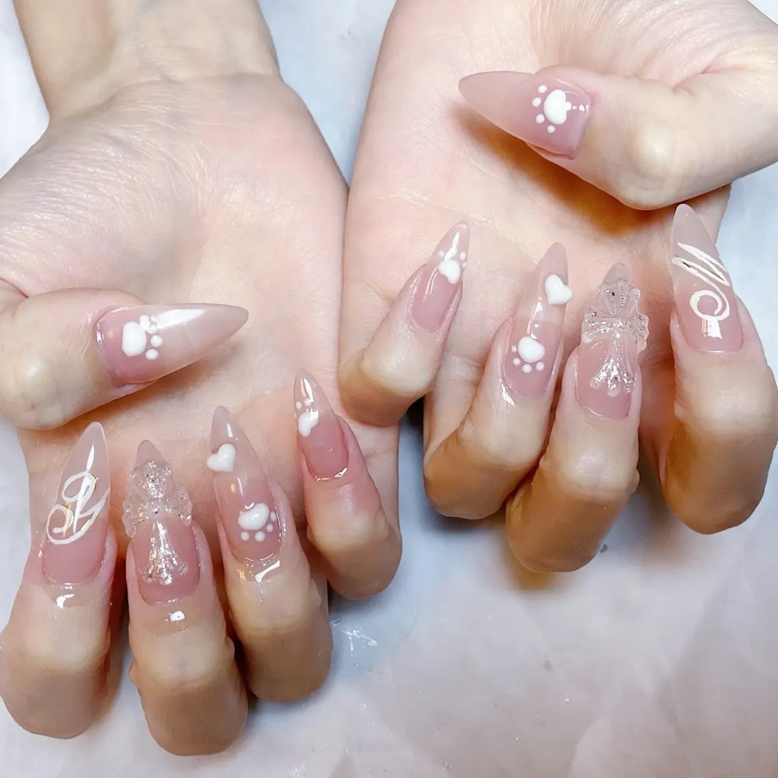 ネイル 🍭Yun nail hyejin🌸のネイルデザイン