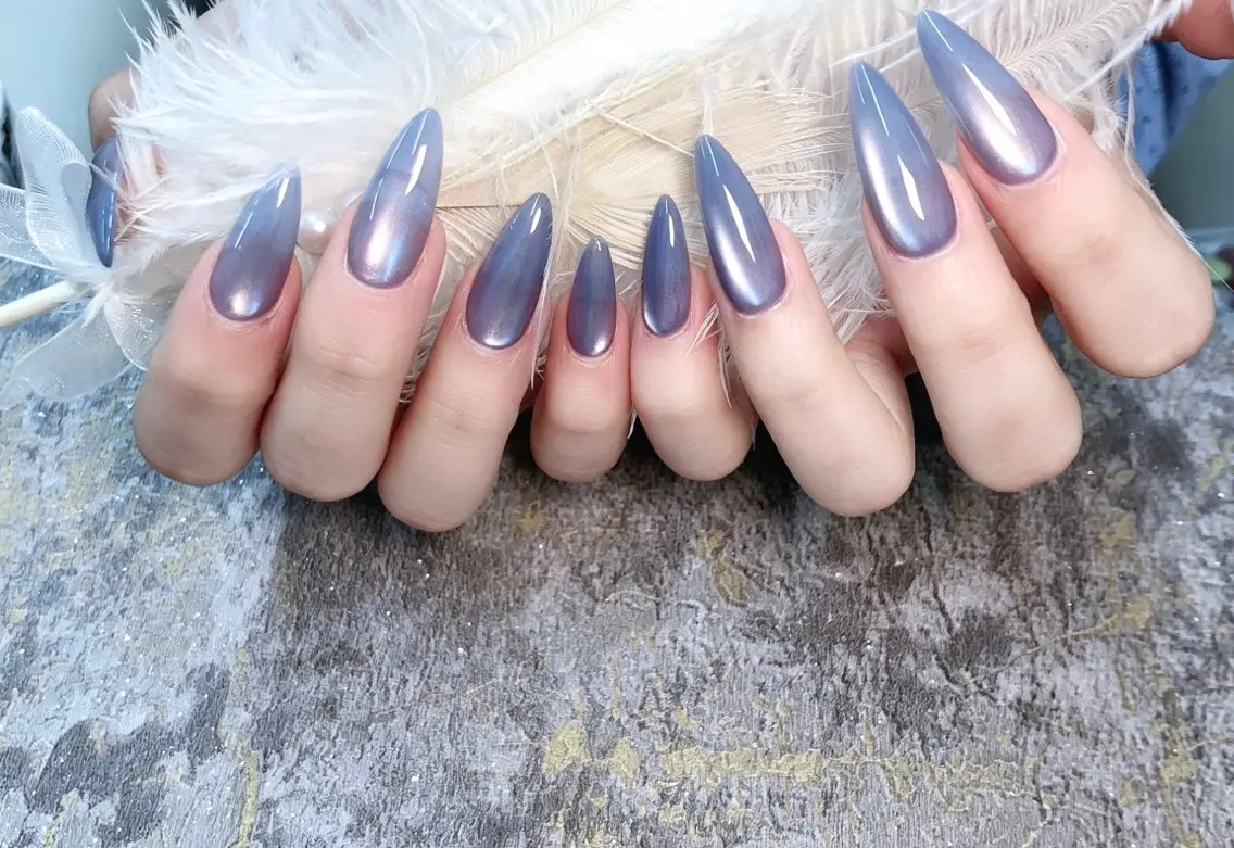 ネイル ハンドネイル Glow Minamiのネイルデザイン