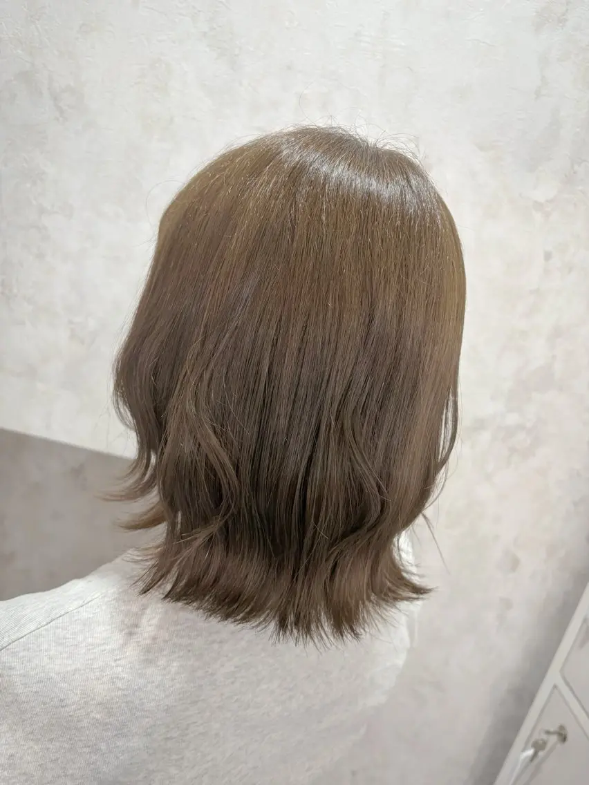 カラー 透明感カラー うる艶カラー/美髪 折戸光希のヘアスタイル