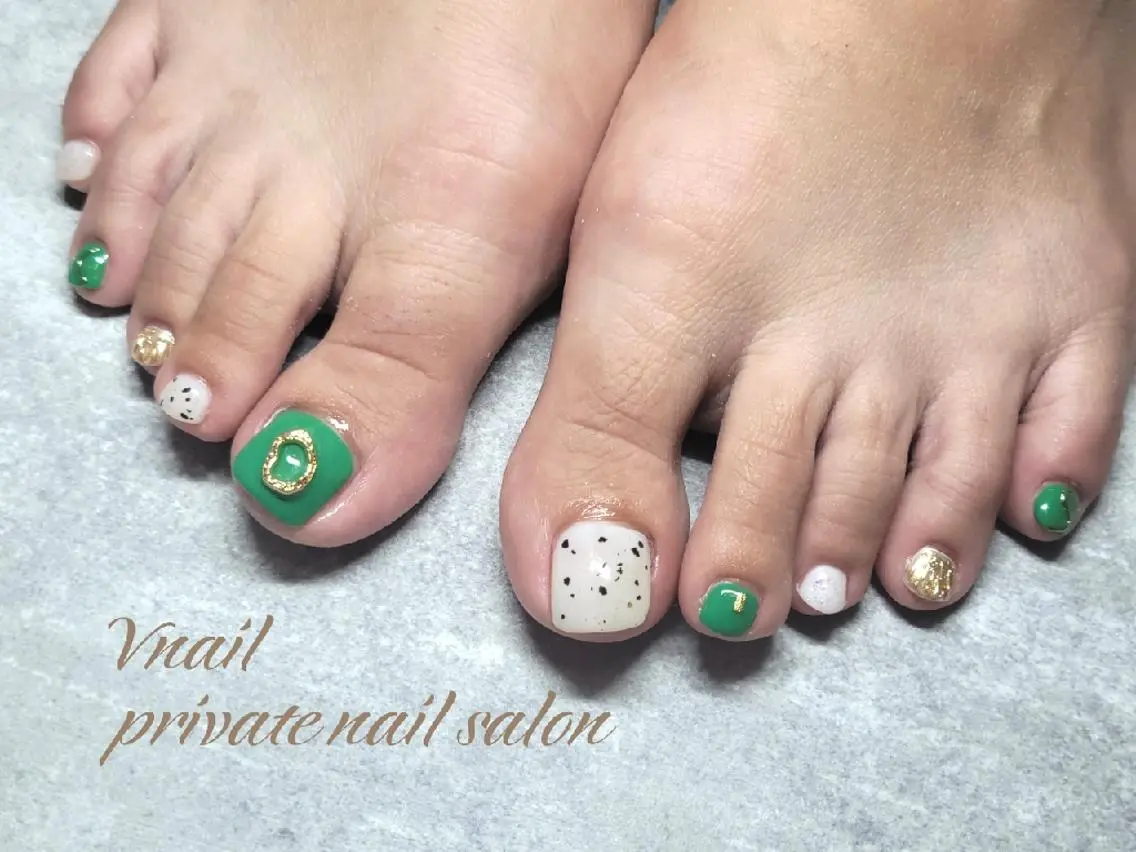 ネイル V. nailのネイルデザイン
