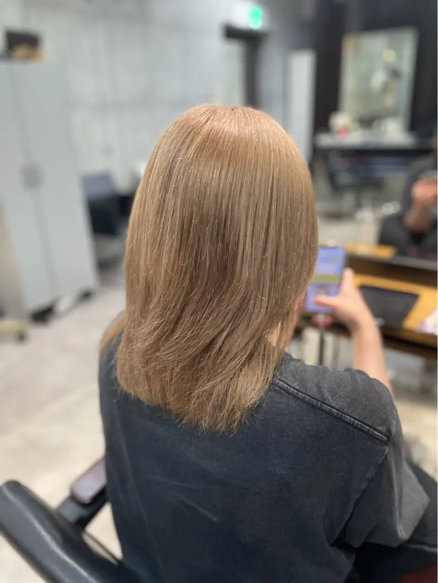 ミディアム ヘアカラー トリートメント オガワ カエデ🦋のヘアスタイル