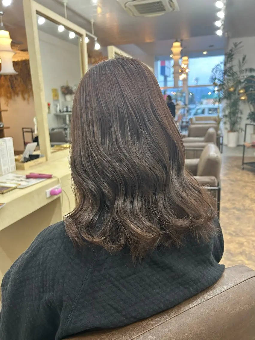 ミディアム チョコレートブラウン ヘアカラー YUIMARL SUZUKAのヘアスタイル