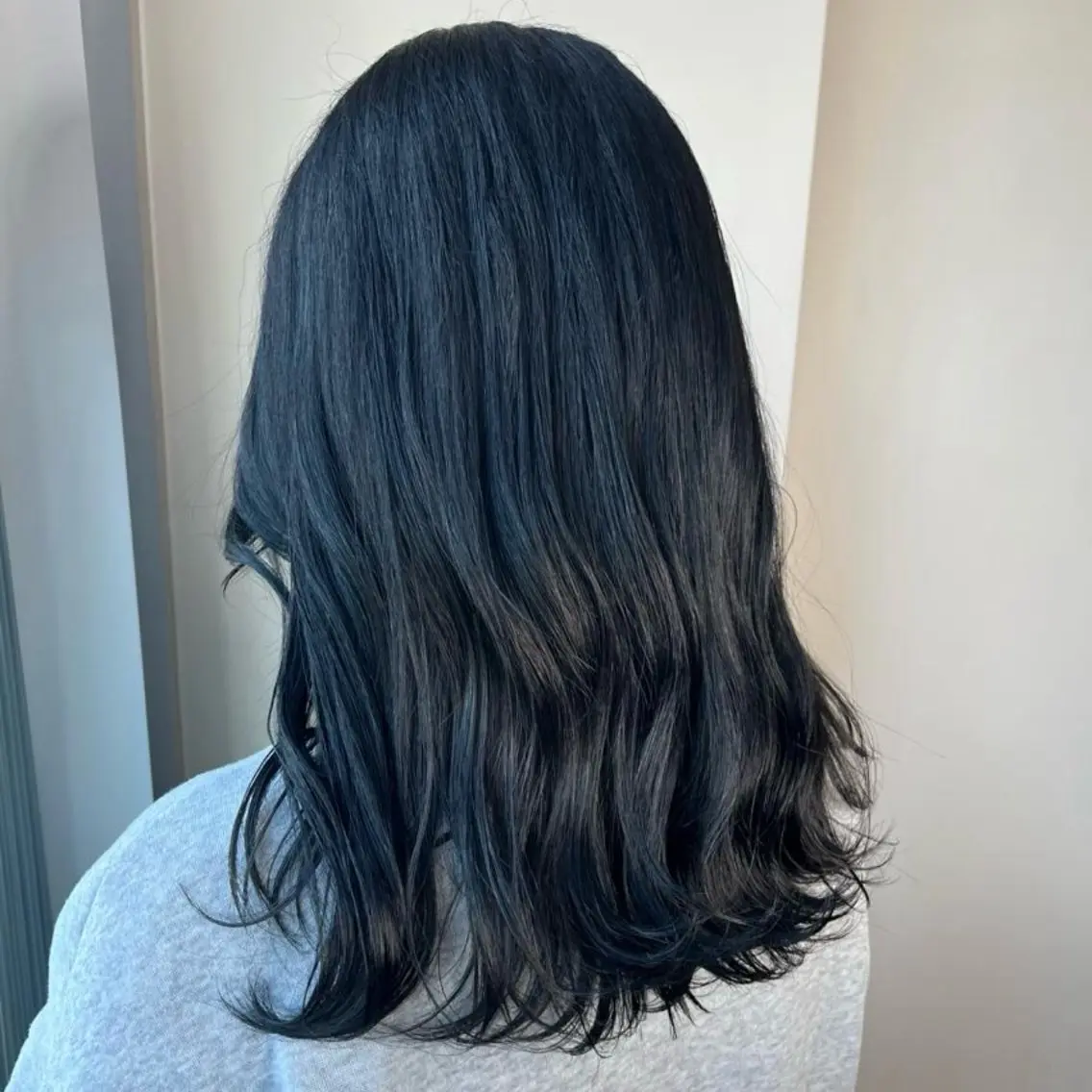 【韓国発祥🦋】水ヘアトリートメント付き✨艶感韓国風カラーの写真