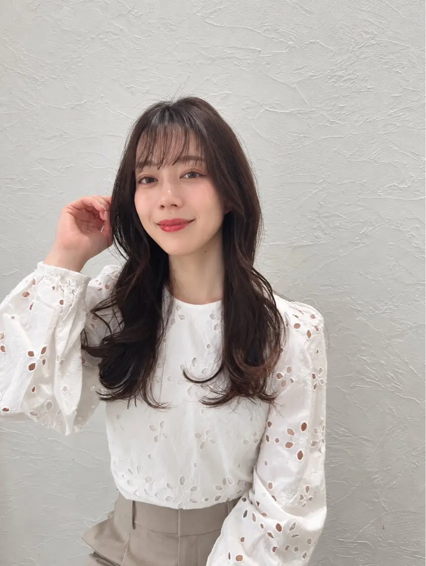 セミロング カラー カット ヘアカラー 十倉 朱莉のヘアスタイル