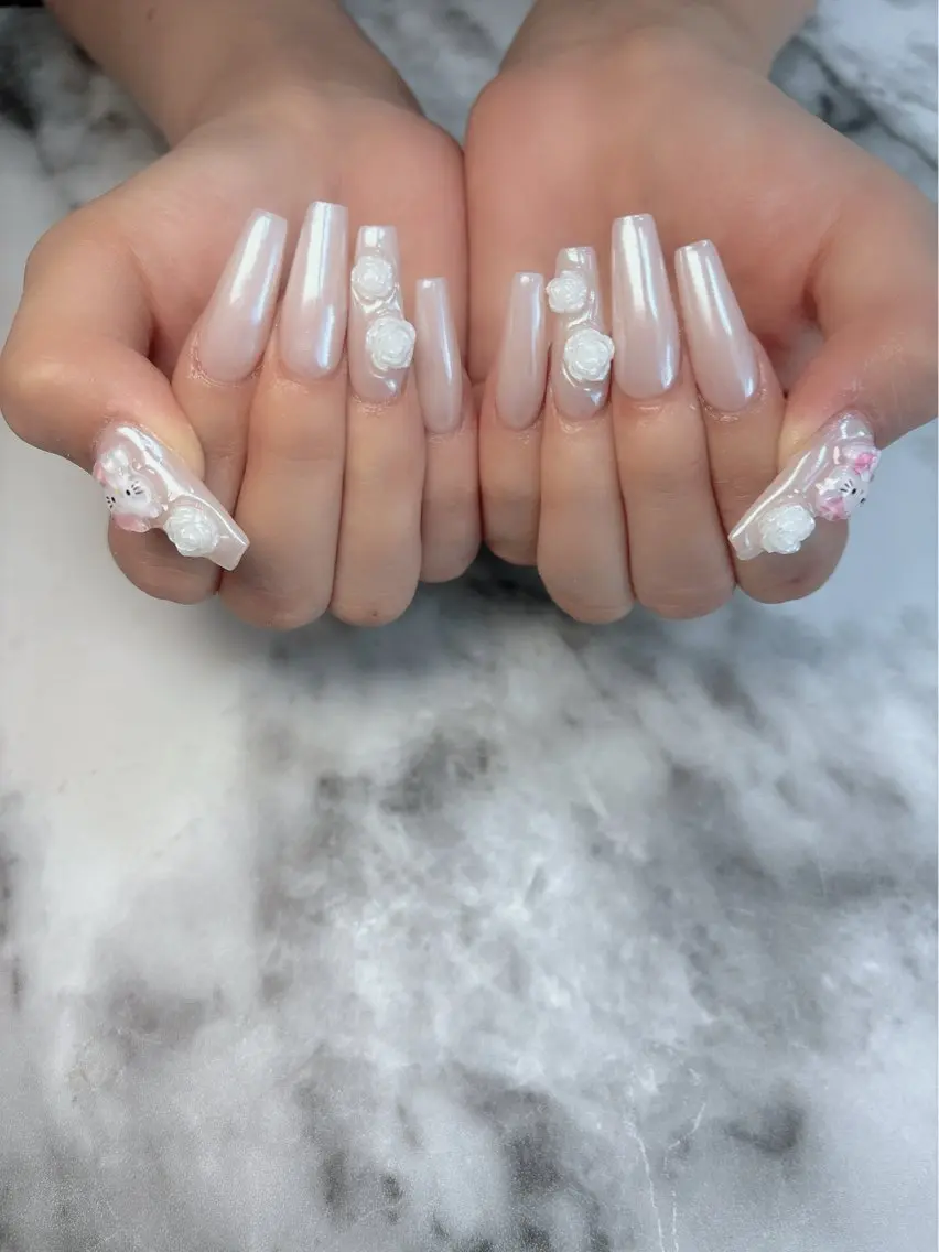ネイル オーロラネイル ミラーネイル ハンドネイル Kayo 💅のネイルデザイン