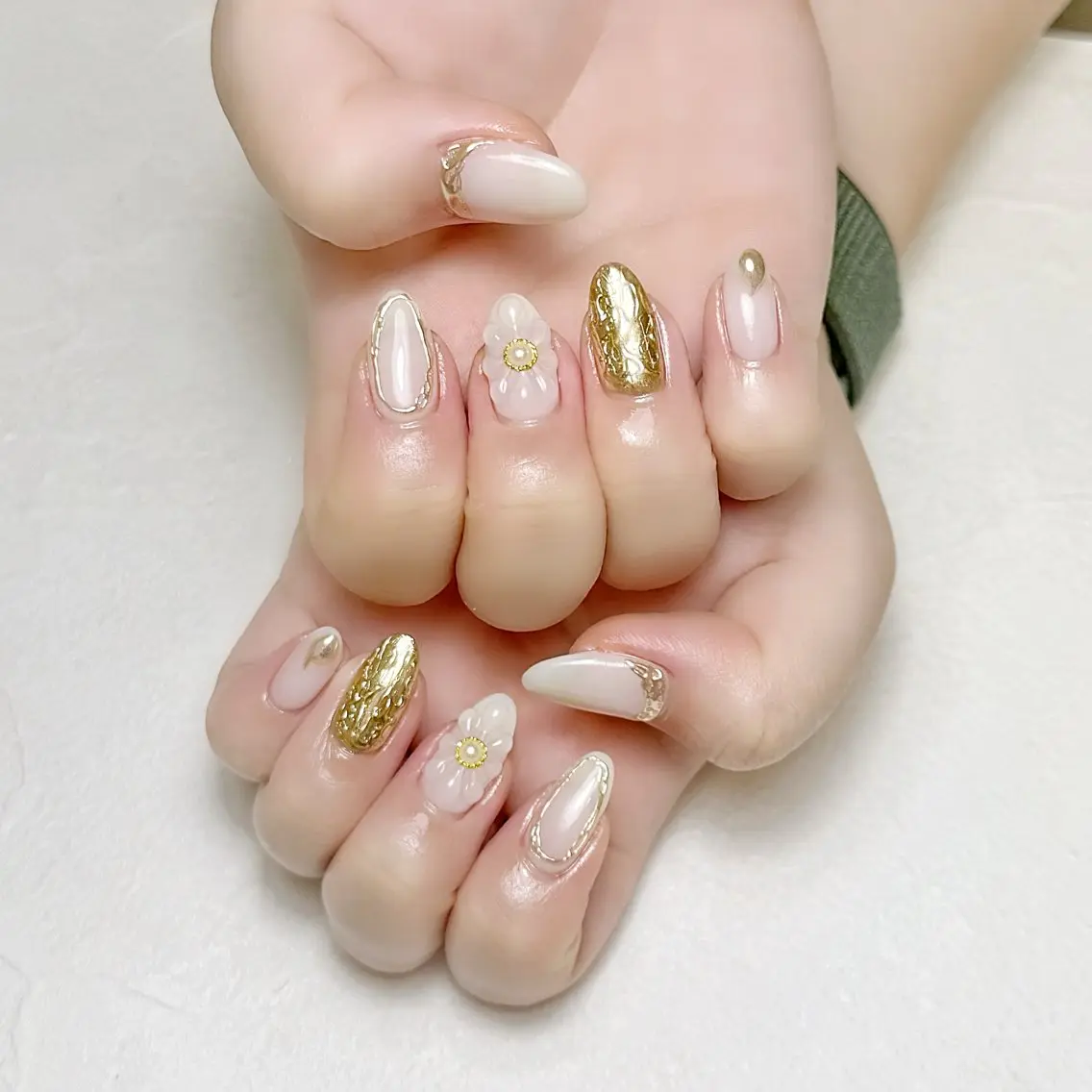 ネイル フラワーネイル ミラーネイル ニュアンスネイル ぷっくりネイル rouse nail RISATOのネイルデザイン