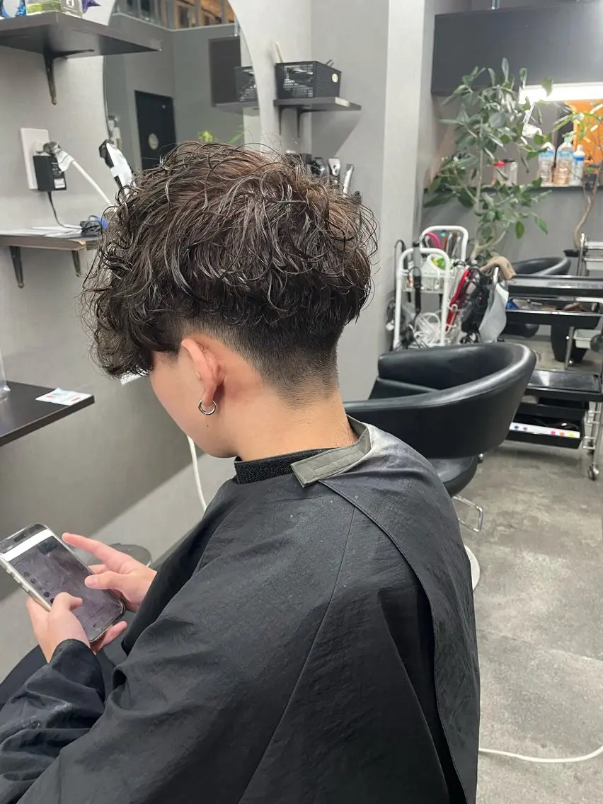 メンズカット，ツイスト，スパイラル，ナミ巻きパーマなど特殊系パーマカット✂️の写真