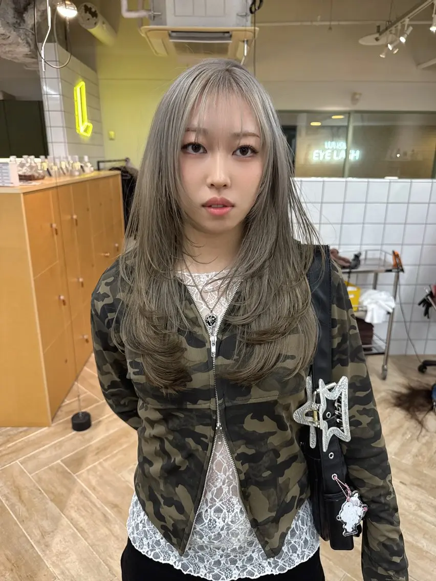 ロング カット ヘアカラー トリートメント ダブルカラーベージュ 新潟/万代/髙橋魁真のヘアスタイル