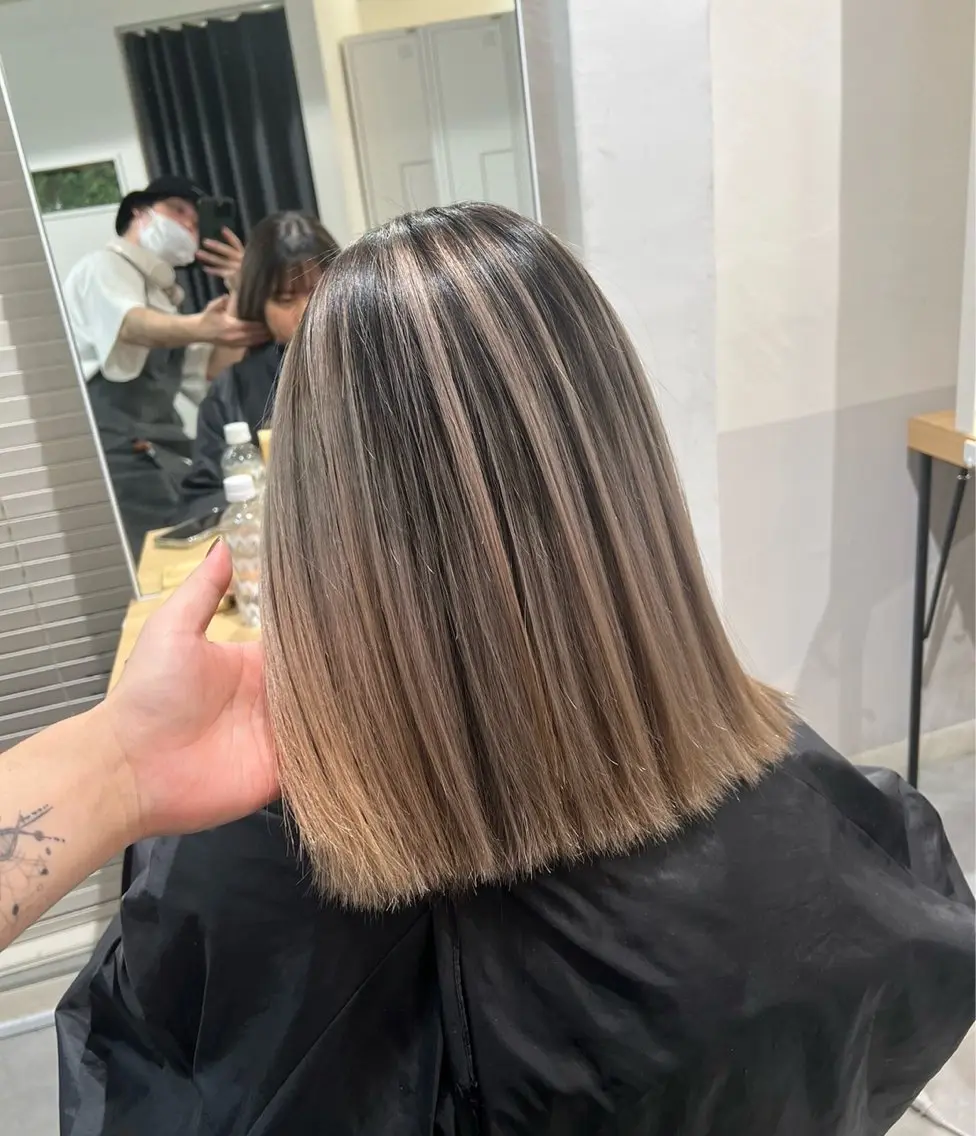 ミディアム カラー バレイヤージュ レイヤーカット 指名数No.1 /NAOYAのヘアスタイル