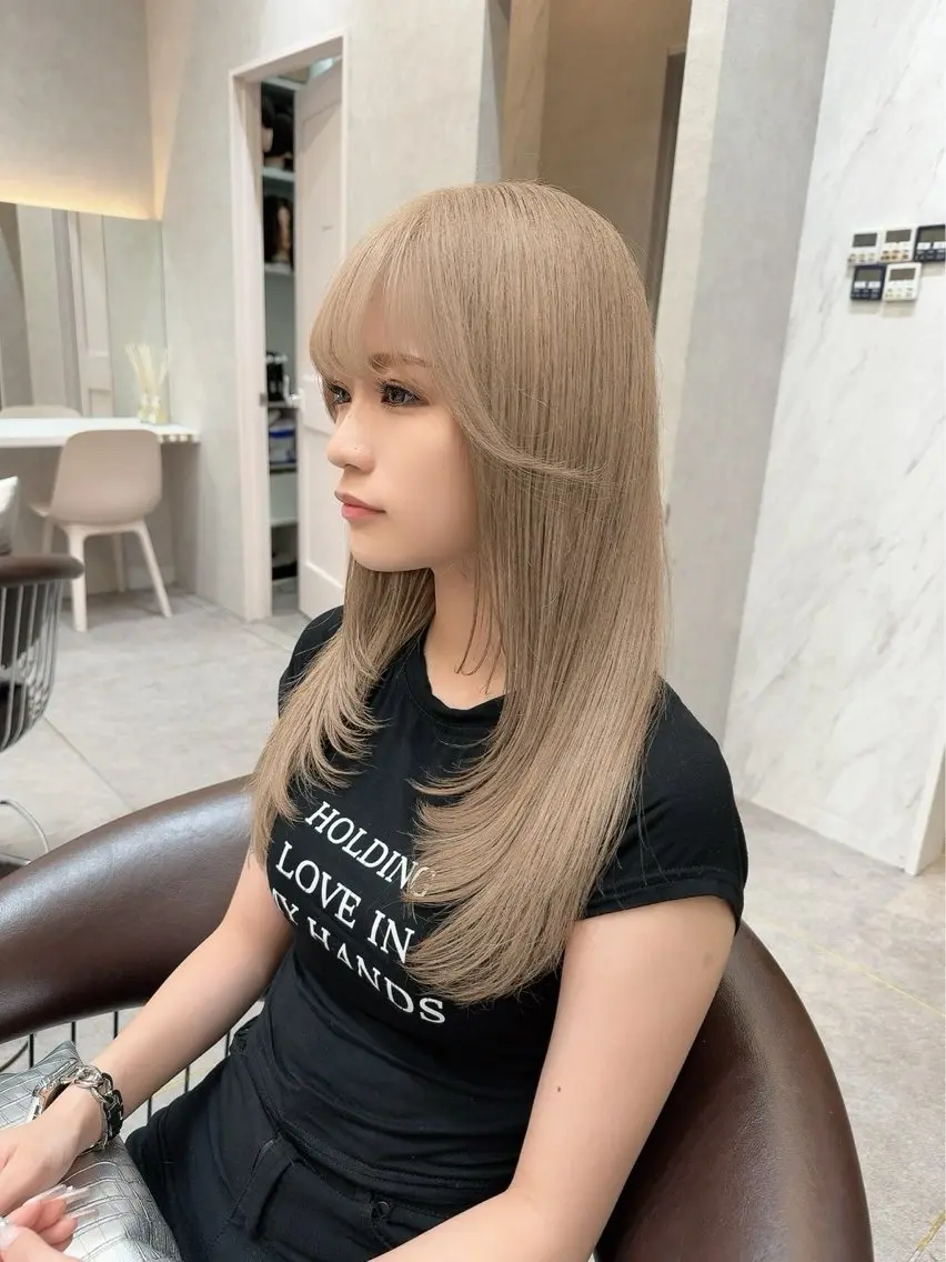 カラー ベージュカラー 透明感カラー ハイトーンカラー ミルクティーベージュ ヘアカラー トリートメント ヘッドスパ Rio /ハイトーン /艶カラーのヘアスタイル