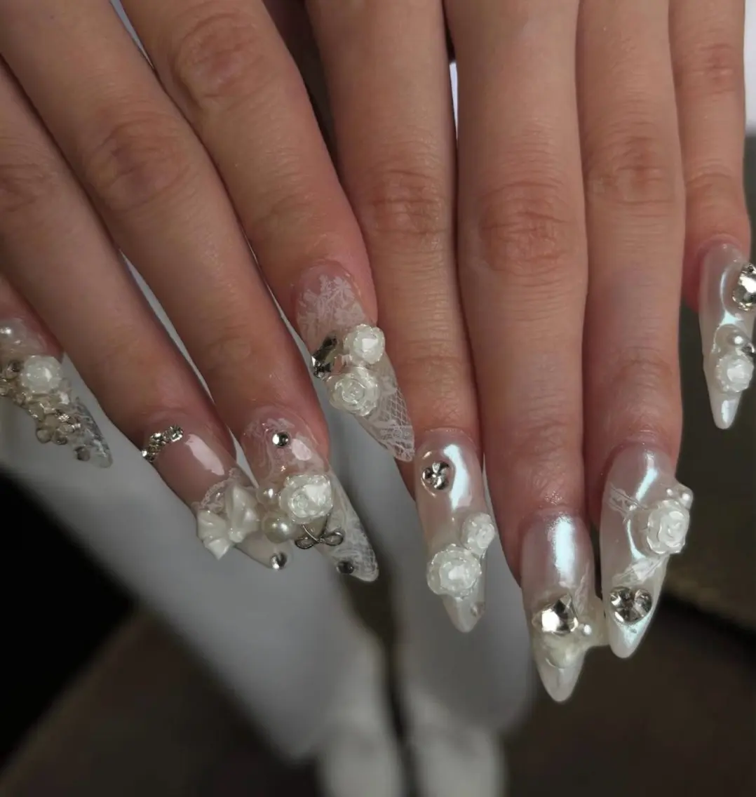 ネイル ハンドネイル BERA NAILSのネイルデザイン