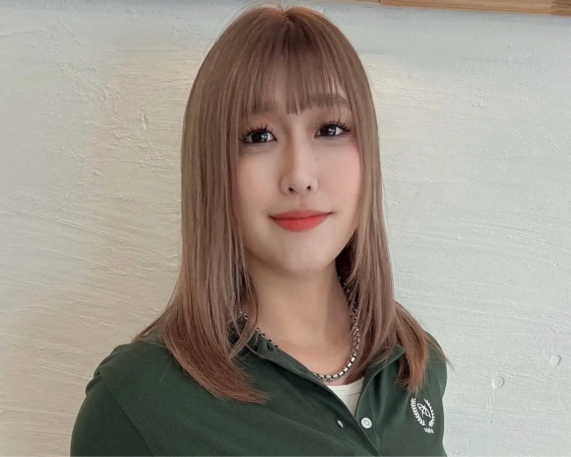 セミロング カラー メンズ メンズブリーチ メンズハイトーン ブリーチ デザインカラー ハイトーンカラー 冨永 雄大のヘアスタイル