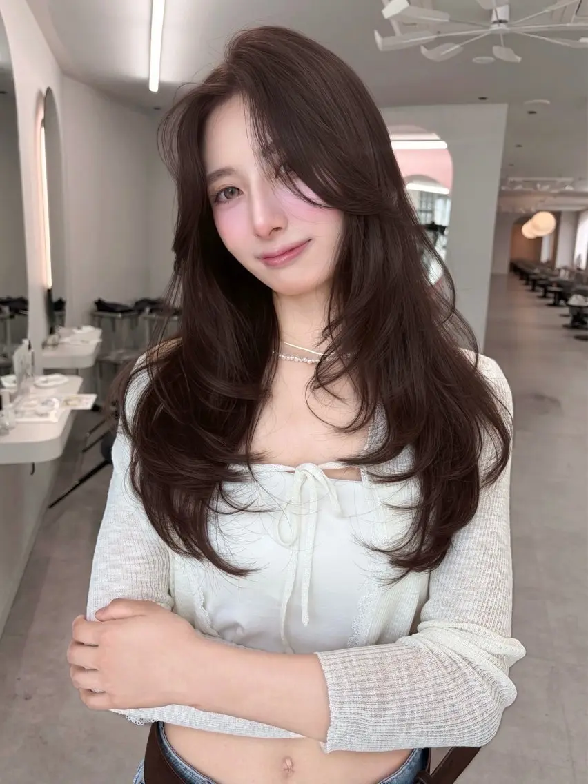 ロング カラー ブラウンカラー 透明感カラー ピンクカラー ピンクブラウン くびれヘア カット ヘアカラー トリートメント よしだ はるのヘアスタイル