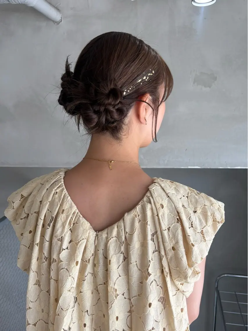 セミロング カラー ヘアアレンジ ヘアセット 透明感カラー🫧 nanohaのヘアスタイル
